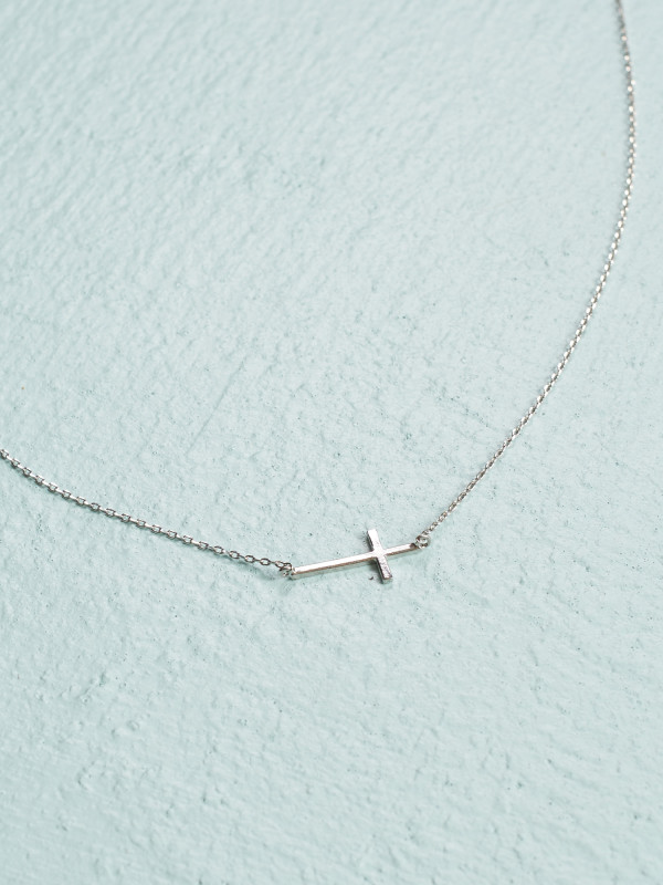Altar'd State Dainty Cross Necklace